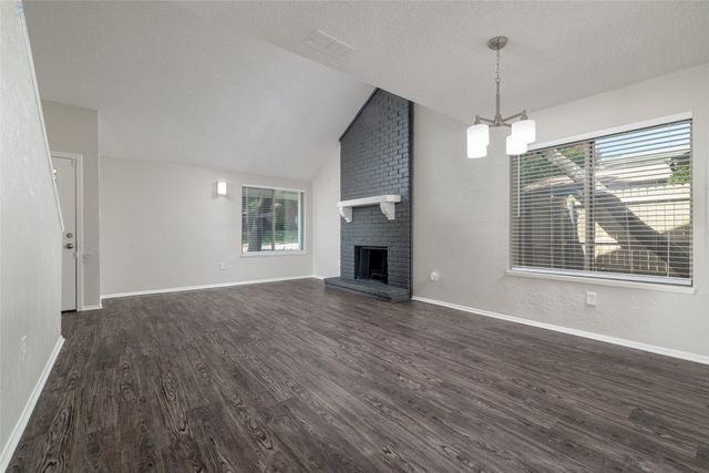 3615 Ravenhill Lane, Arlington, TX 76016