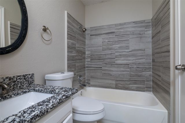 3615 Ravenhill Lane, Arlington, TX 76016