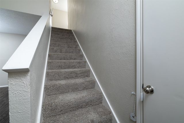 3615 Ravenhill Lane, Arlington, TX 76016