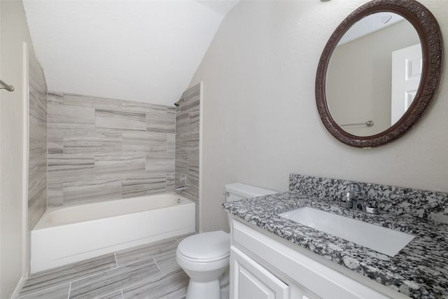 3615 Ravenhill Lane, Arlington, TX 76016