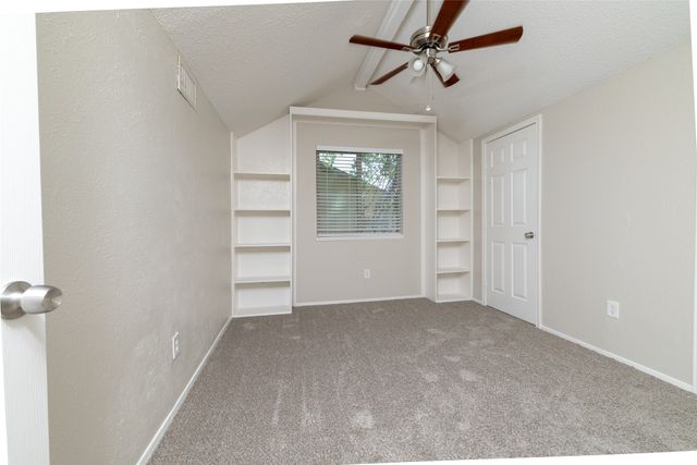 3615 Ravenhill Lane, Arlington, TX 76016