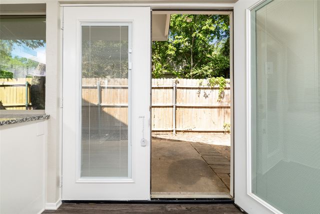 3615 Ravenhill Lane, Arlington, TX 76016