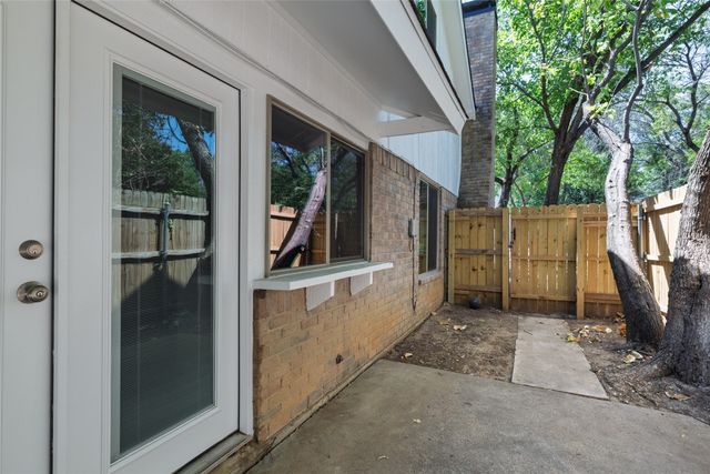 3615 Ravenhill Lane, Arlington, TX 76016