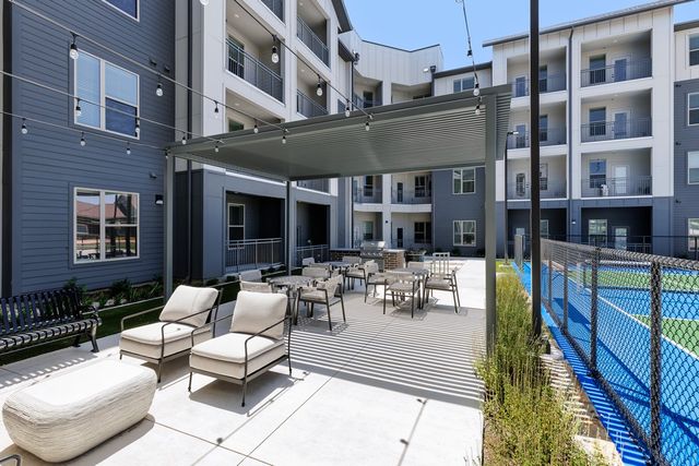 2400 Ace Lane 1105, Lewisville, TX 75067
