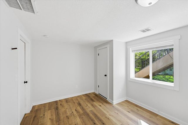 16062 Cambridge Circle SE, Prior Lake, MN 55372