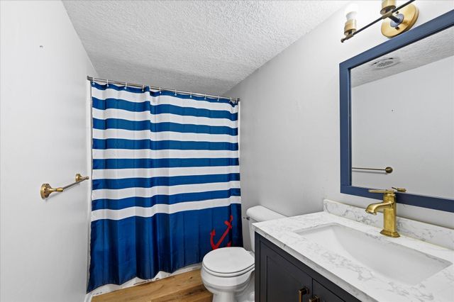 16062 Cambridge Circle SE, Prior Lake, MN 55372