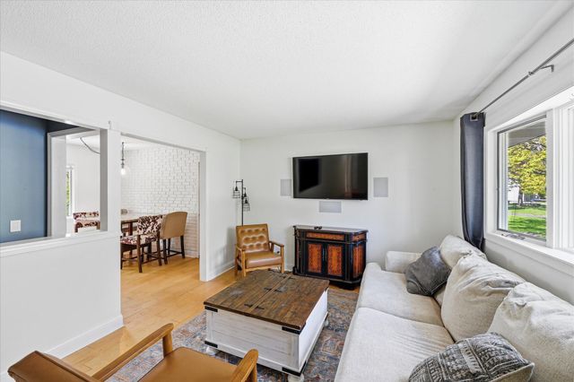 16062 Cambridge Circle SE, Prior Lake, MN 55372