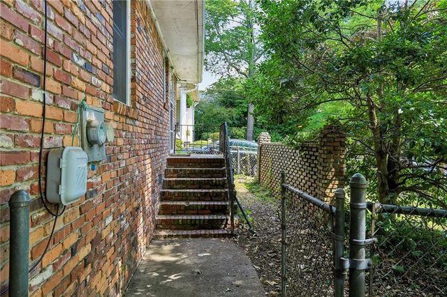 282 Elmira Place NE, Atlanta, GA 30307