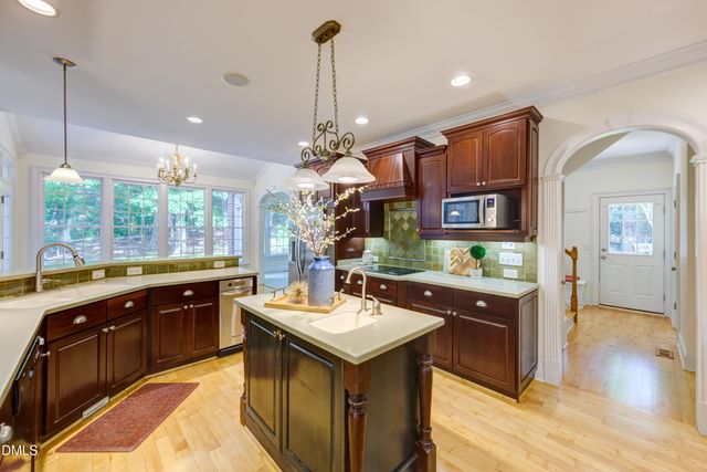 3901 Orchard Point Court, Apex, NC 27539