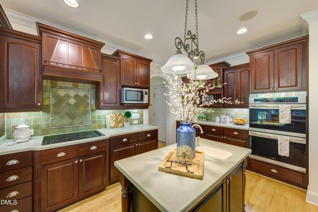 3901 Orchard Point Court, Apex, NC 27539