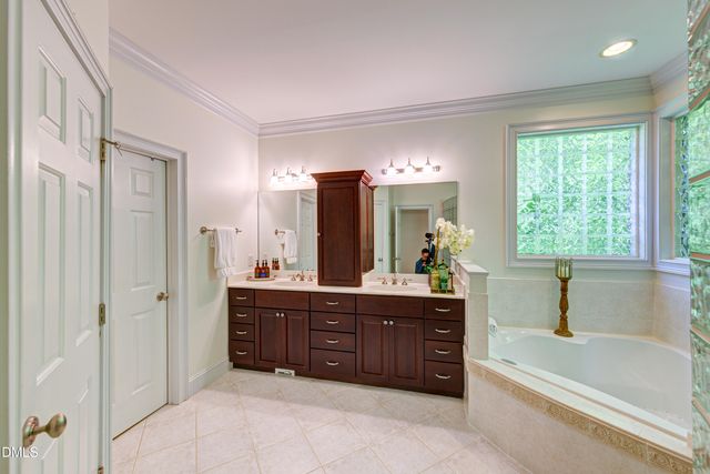 3901 Orchard Point Court, Apex, NC 27539