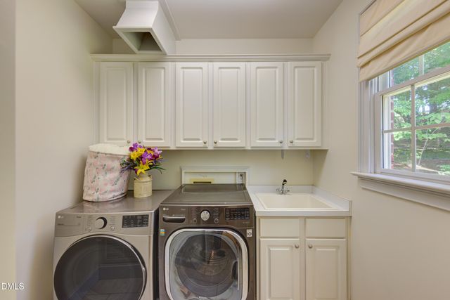3901 Orchard Point Court, Apex, NC 27539