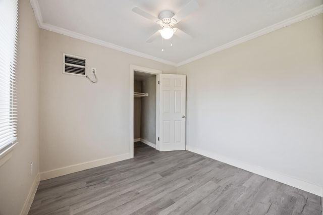 3864 E Lyell Avenue, Fresno, CA 93702