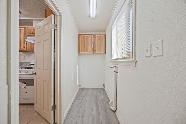 3864 E Lyell Avenue, Fresno, CA 93702