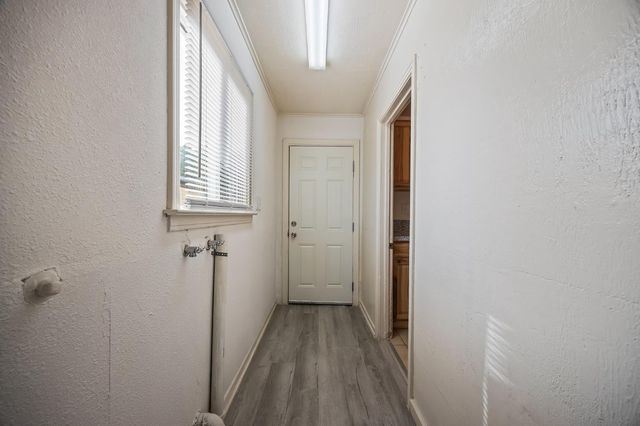 3864 E Lyell Avenue, Fresno, CA 93702