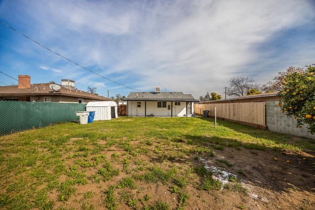 3864 E Lyell Avenue, Fresno, CA 93702