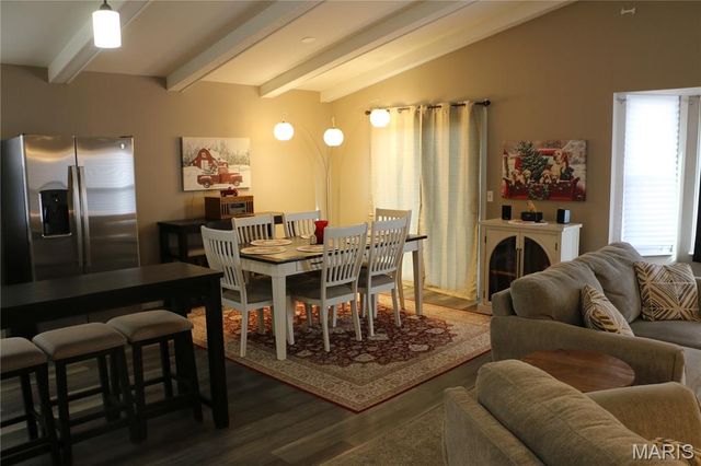 4 Ridgewoods Court, St Peters, MO 63376