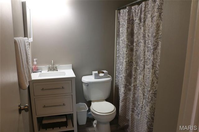 4 Ridgewoods Court, St Peters, MO 63376