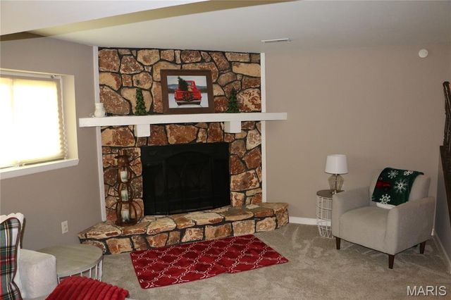 4 Ridgewoods Court, St Peters, MO 63376