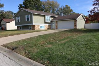 4 Ridgewoods Court, St Peters, MO 63376