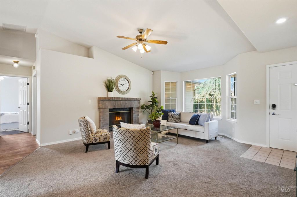 10045 W Lupine St, Boise, ID 83704 photo 4