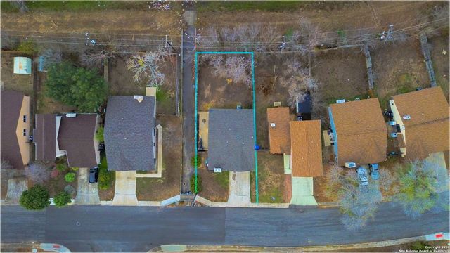 6131 Valley Bay Dr, San Antonio, TX 78250