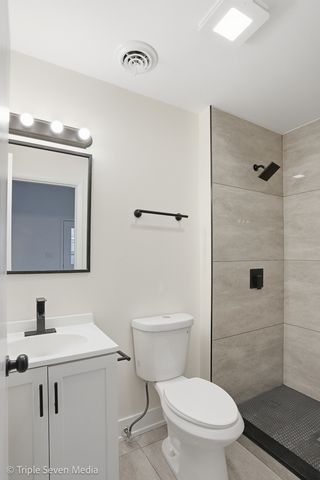 6135 Birmingham Street, Chicago Ridge, IL 60415