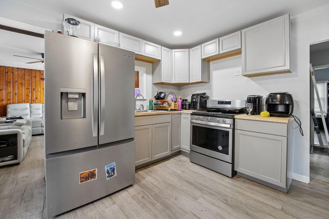 2229 Hamilton Avenue, Columbus, OH 43211
