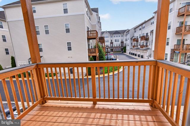 24690 BYRNE MEADOW SQ, Aldie, VA 20105