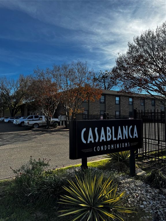 1421 S 12th Street 107, Waco, TX 76706