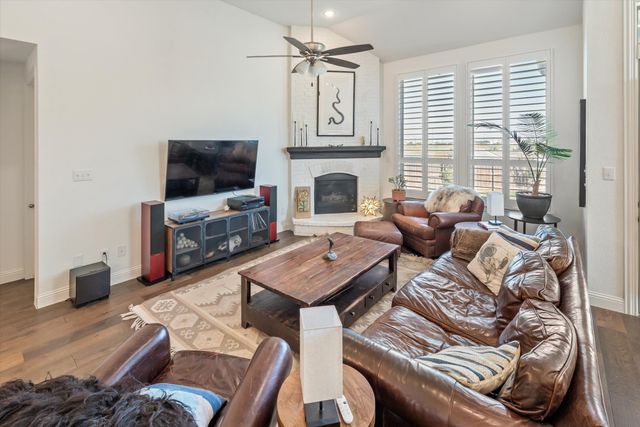 1524 Everitt Trail, Fort Worth, TX 76052