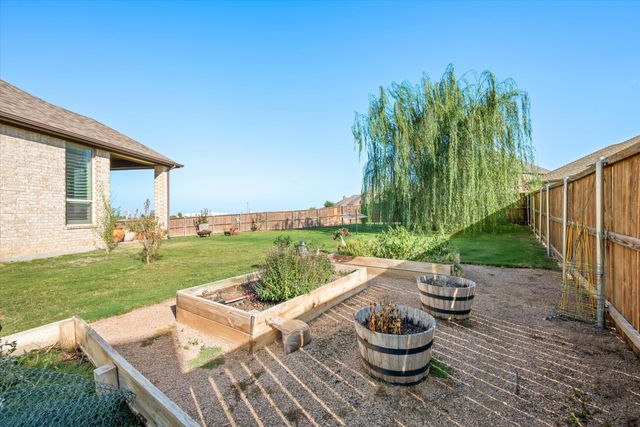 1524 Everitt Trail, Fort Worth, TX 76052