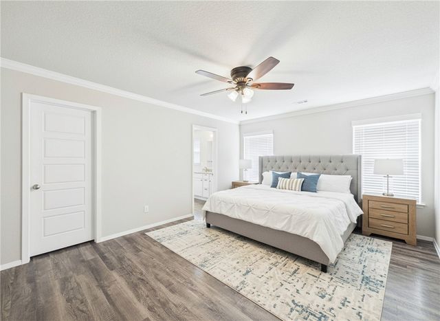 6709 SW Whitmarsh Road, Bentonville, AR 72713