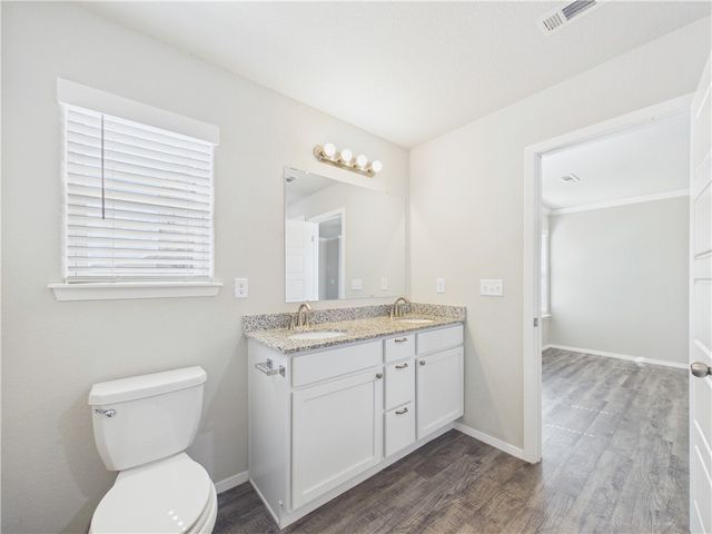 6709 SW Whitmarsh Road, Bentonville, AR 72713