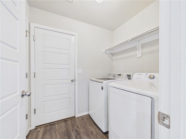 6709 SW Whitmarsh Road, Bentonville, AR 72713