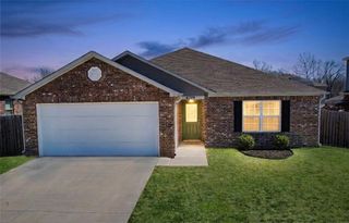 6709 SW Whitmarsh Road, Bentonville, AR 72713