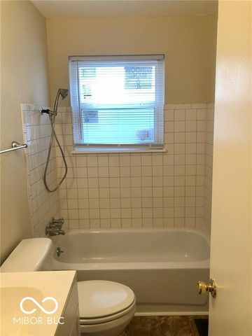 3516 N Hawthorne Lane, Indianapolis, IN 46218