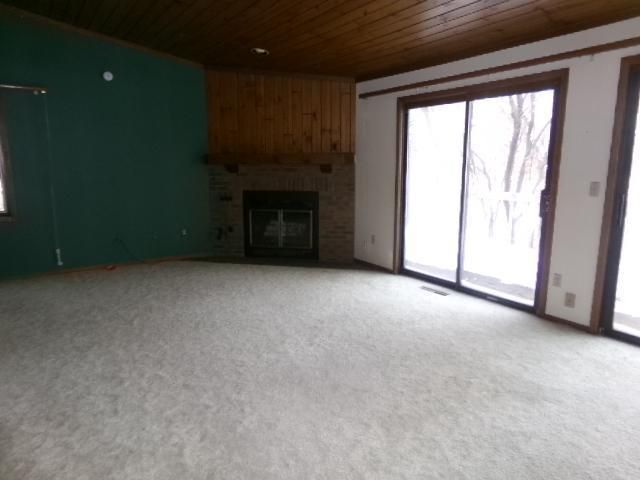 2 Hazeltine Estates, Chaska, MN 55318