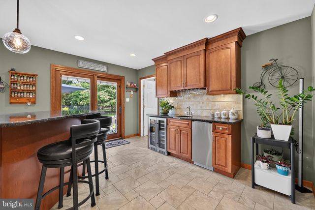 102 HOLLY CT, Mullica Hill, NJ 08062