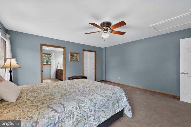 102 HOLLY CT, Mullica Hill, NJ 08062