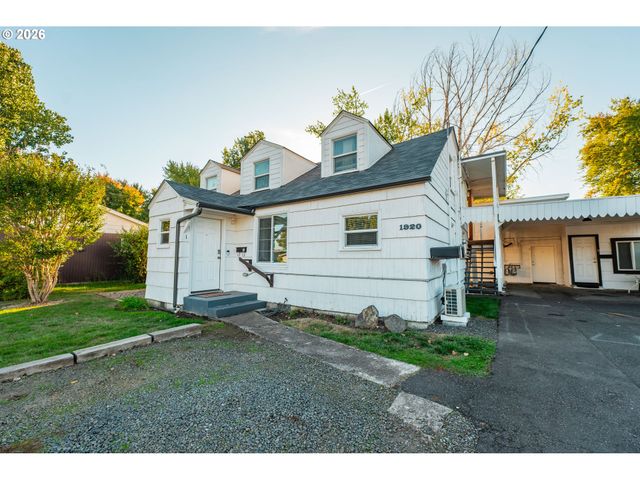 1920 CHAMBERS St, Eugene, OR 97405