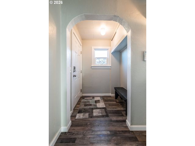 1920 CHAMBERS St, Eugene, OR 97405