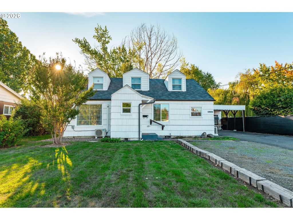 1920 CHAMBERS St, Eugene, OR 97405