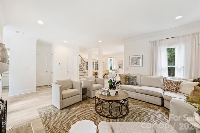 1328 Ivey Drive, Charlotte, NC 28205