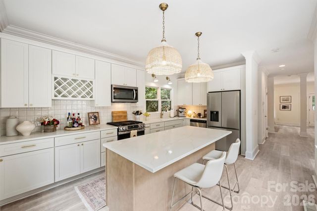 1328 Ivey Drive, Charlotte, NC 28205