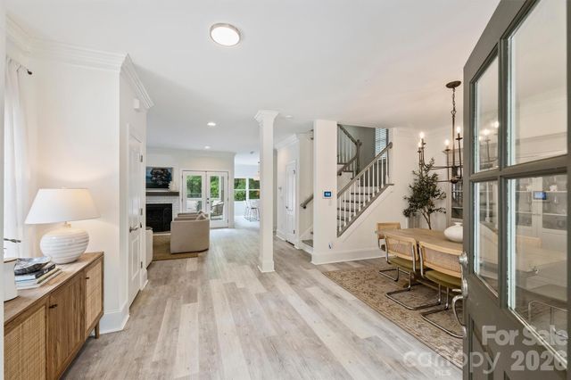 1328 Ivey Drive, Charlotte, NC 28205
