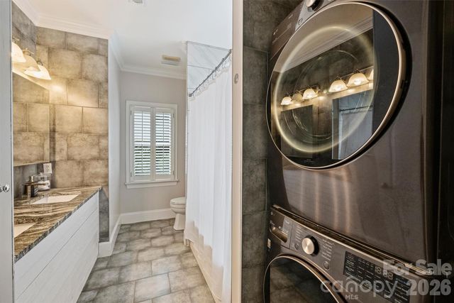 1328 Ivey Drive, Charlotte, NC 28205