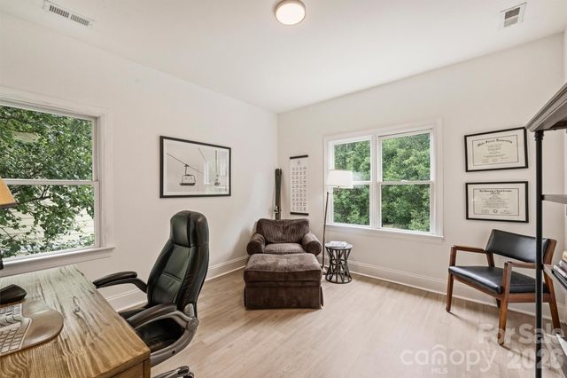 1328 Ivey Drive, Charlotte, NC 28205