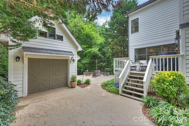1328 Ivey Drive, Charlotte, NC 28205