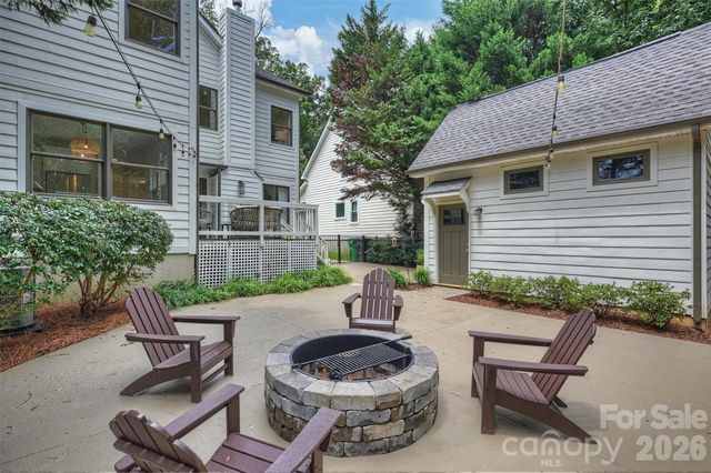 1328 Ivey Drive, Charlotte, NC 28205